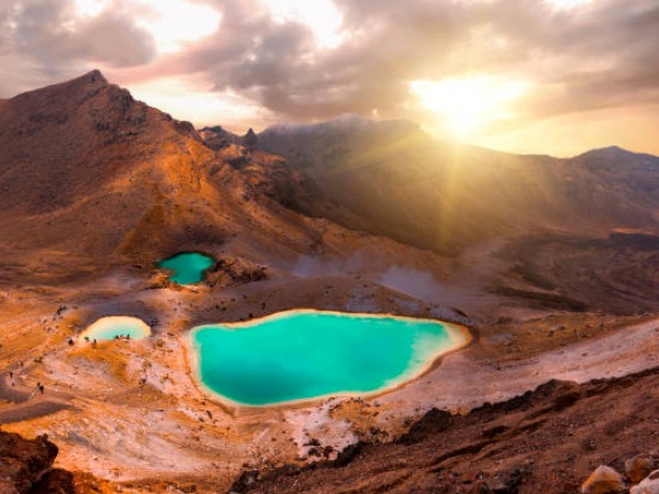 Tongariro Alpine Crossing - Ruapehu Mountain Transport, 