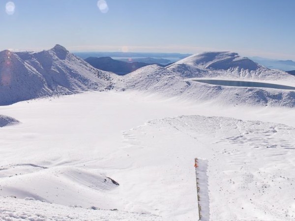 tongariro alpine crossing tour