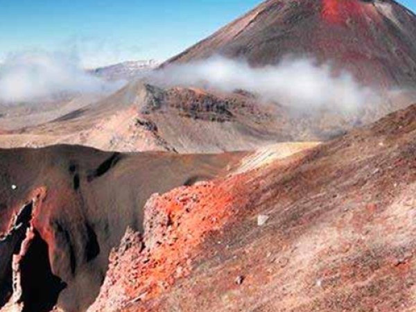 Tongariro Alpine Crossing - Tongariro Volcanic Adventures, 